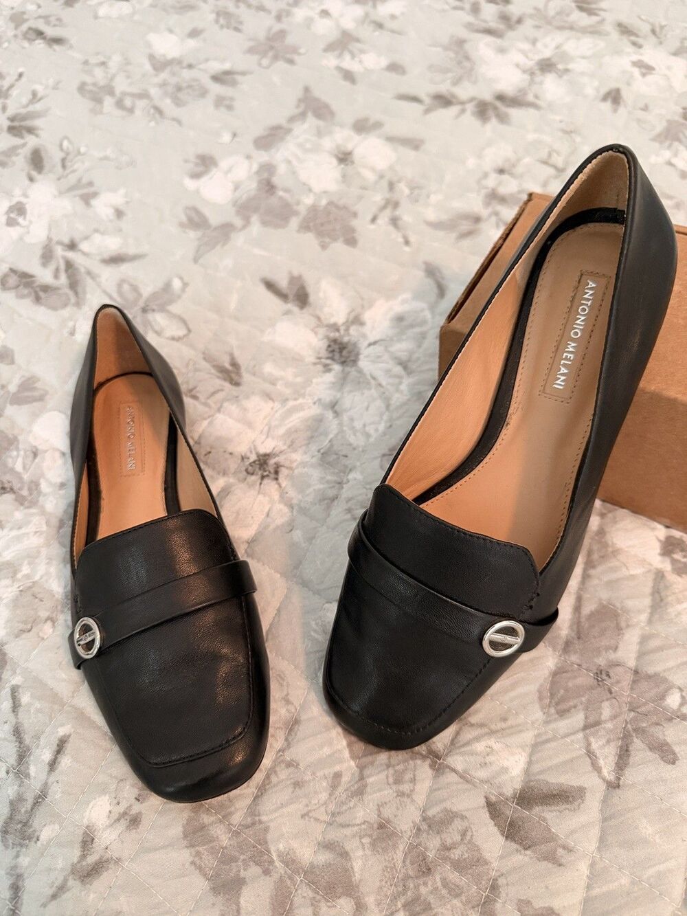 Antonio Melani Madeli Black Leather Loafers Women’s 6M Square Toe Flats